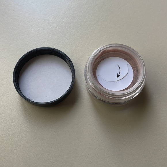 bareMinerals Loose Mineral Eye Color in Cultured Pearl - Picture 4 of 6